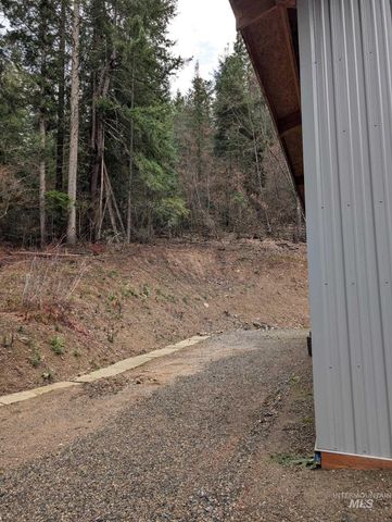 1431 Timber Mountain Loop, Outside City Limits, WA 98922