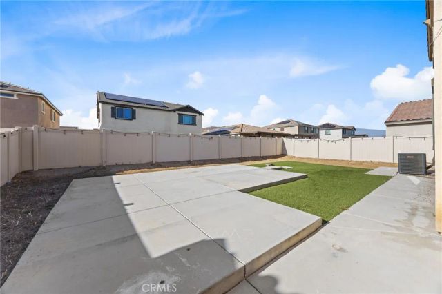 774 Green Court, Perris, CA 92571