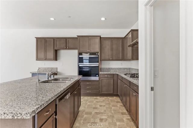 774 Green Court, Perris, CA 92571