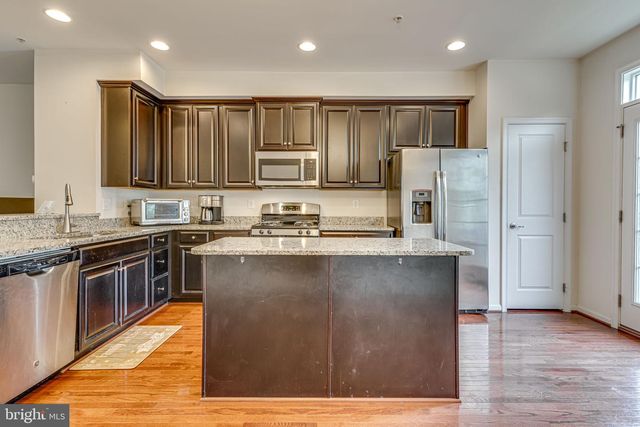 7246 WINDING HILLS DR, Hanover, MD 21076