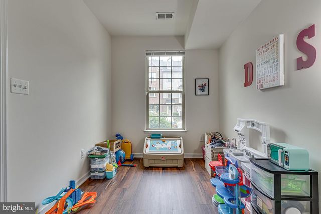 7246 WINDING HILLS DR, Hanover, MD 21076