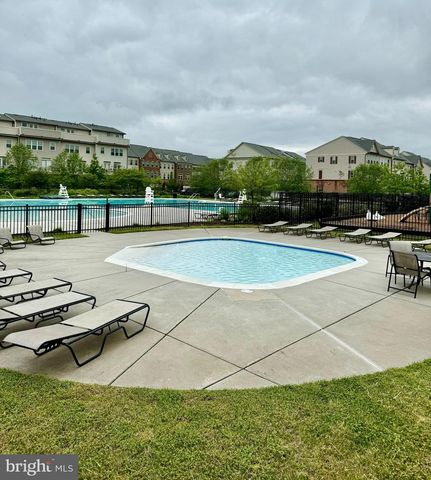 7246 WINDING HILLS DR, Hanover, MD 21076