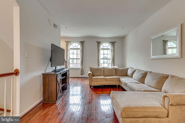 7246 WINDING HILLS DR, Hanover, MD 21076