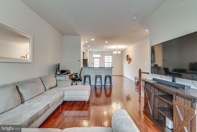 7246 WINDING HILLS DR, Hanover, MD 21076