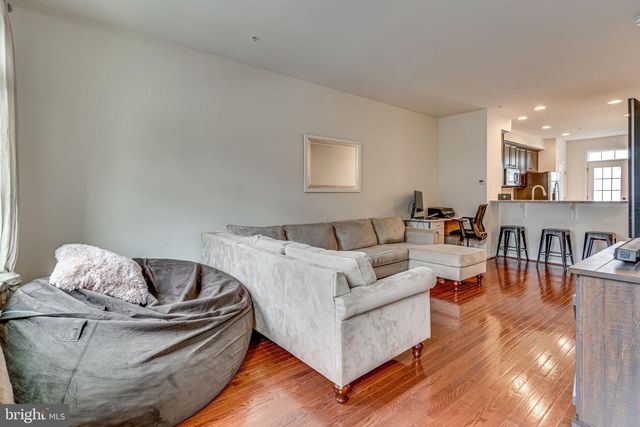 7246 WINDING HILLS DR, Hanover, MD 21076
