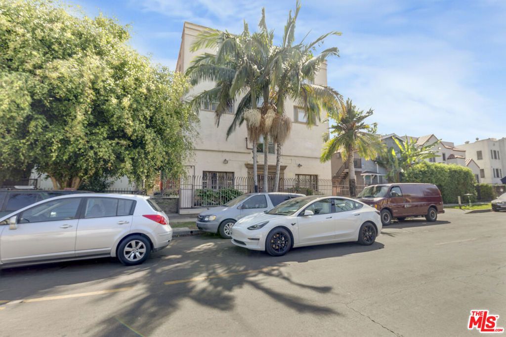 138 S Westmoreland Avenue, Los Angeles, CA 90004 — photo 5