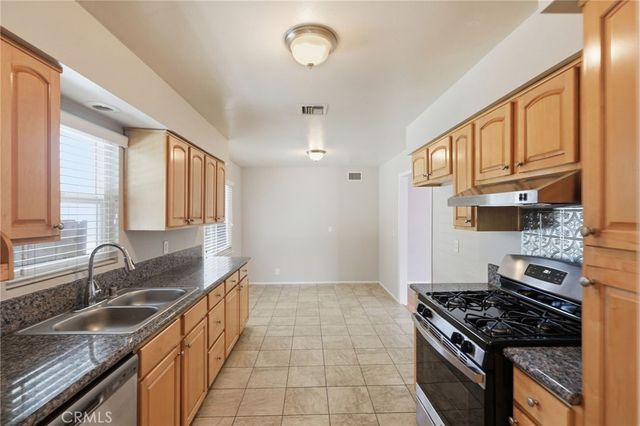 1160 E 27th, San Bernardino, CA 92404