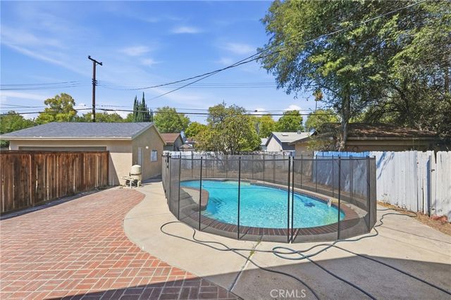 1160 E 27th, San Bernardino, CA 92404