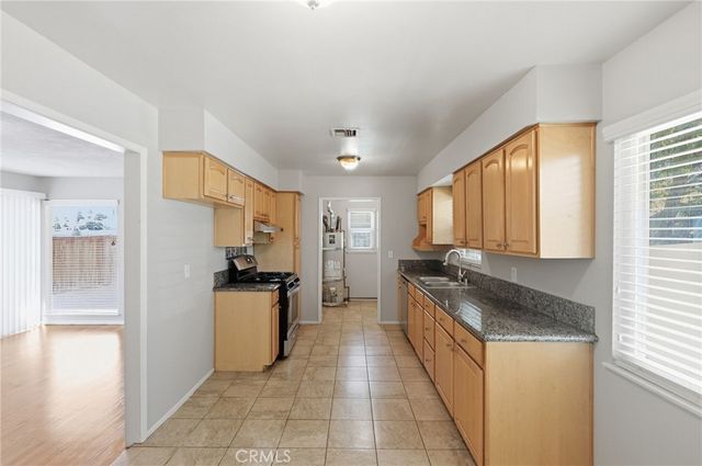 1160 E 27th, San Bernardino, CA 92404