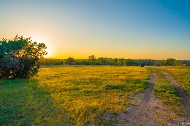 327 Waring Welfare Road, Boerne, TX 78006