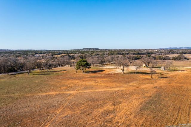 327 Waring Welfare Road, Boerne, TX 78006