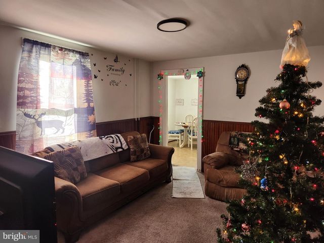 126 N CHARLOTTE ST, Manheim, PA 17545