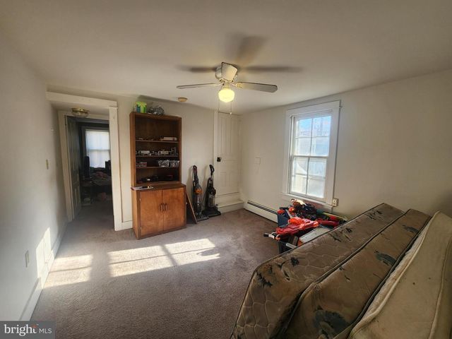 126 N CHARLOTTE ST, Manheim, PA 17545