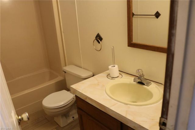 1116 Kentmere Road, Greensboro, NC 27406