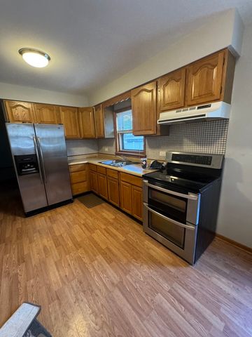 927 S Stough Street, Hinsdale, IL 60521