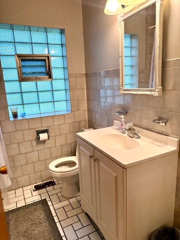 927 S Stough Street, Hinsdale, IL 60521