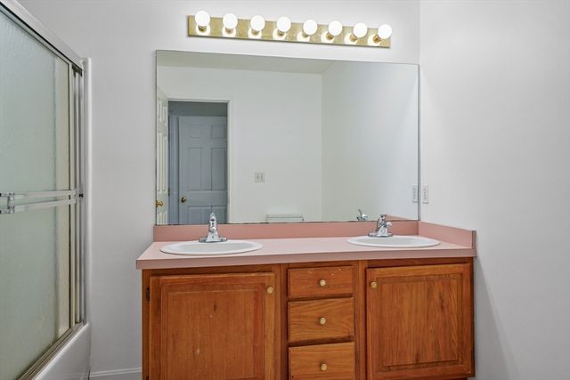 1200 Salem St 190, Lynnfield, MA 01940