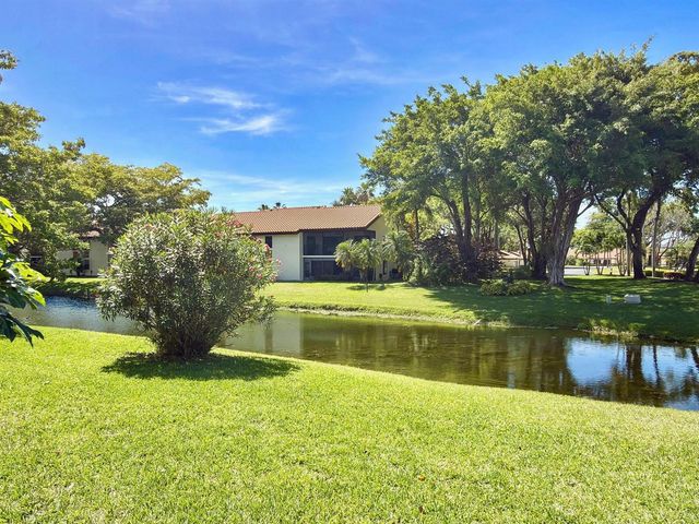 10615 Ocean Palm Way 102, Boynton Beach, FL 33437