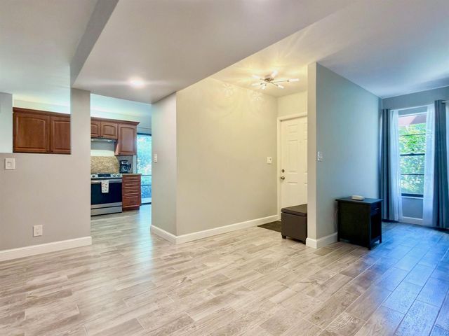 10615 Ocean Palm Way 102, Boynton Beach, FL 33437