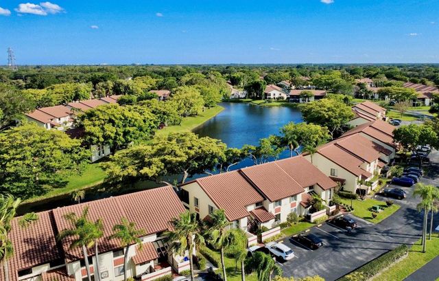 10615 Ocean Palm Way 102, Boynton Beach, FL 33437