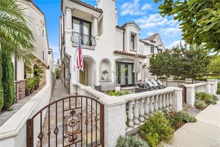 505 Carnation 1/2, Corona Del Mar (newport Beach), CA 92625