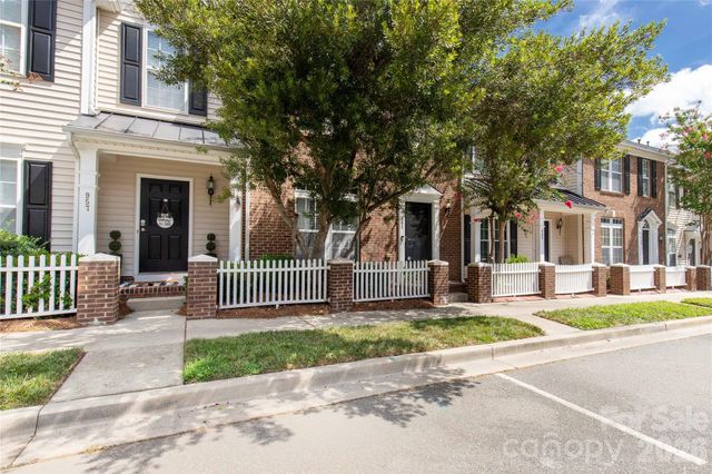 961 Coolsprings Lane, Rock Hill, SC 29730