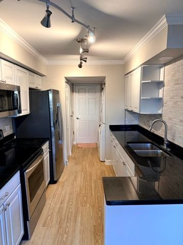 1108 N Knollwood Drive, Palatine, IL 60067