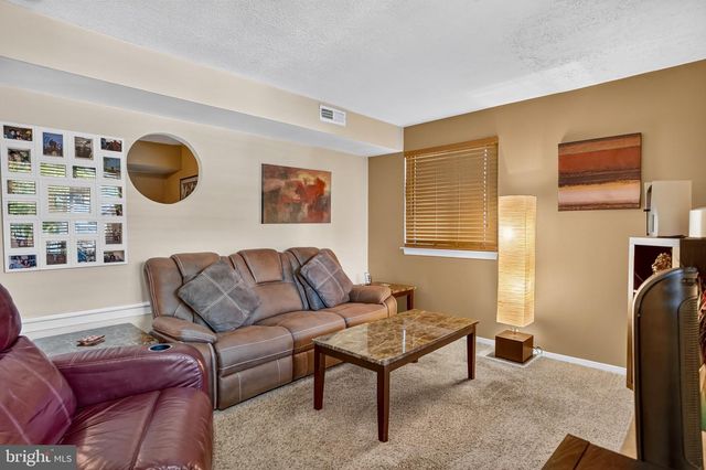 903 BERWYCK CT, Sicklerville, NJ 08081