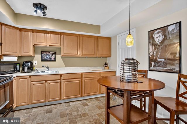 903 BERWYCK CT, Sicklerville, NJ 08081