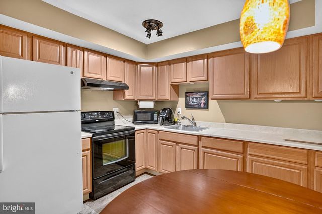 903 BERWYCK CT, Sicklerville, NJ 08081