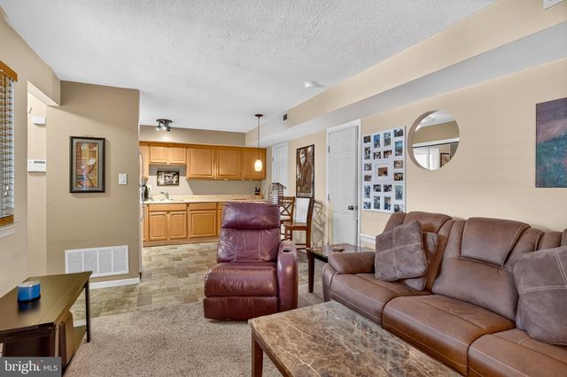 903 BERWYCK CT, Sicklerville, NJ 08081