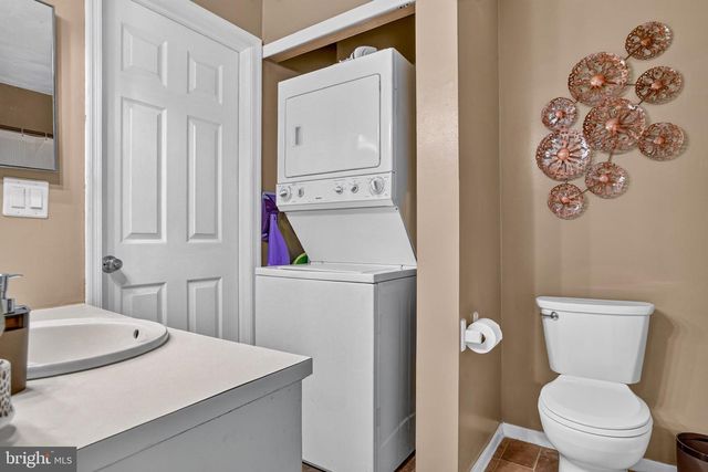 903 BERWYCK CT, Sicklerville, NJ 08081