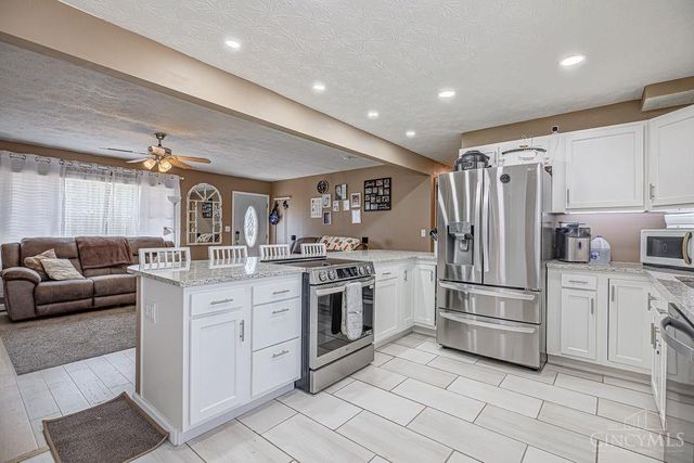 204 E Roger Drive, Trenton, OH 45067