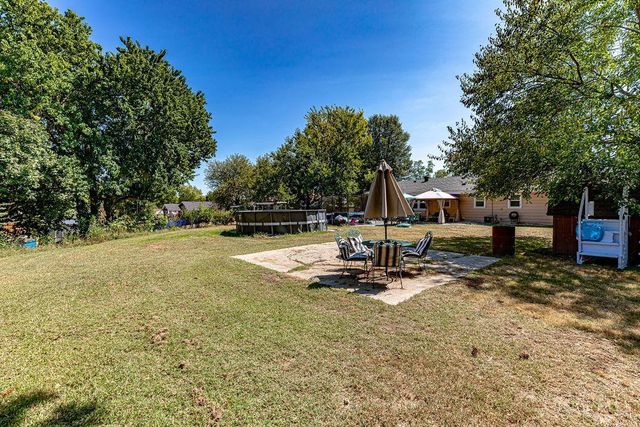 204 E Roger Drive, Trenton, OH 45067