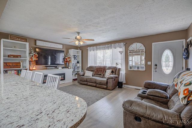 204 E Roger Drive, Trenton, OH 45067