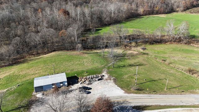 7548 S State Rd 145 Road, Birdseye, IN 47513