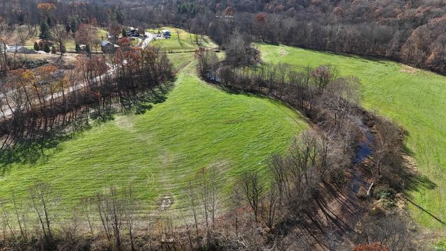 7548 S State Rd 145 Road, Birdseye, IN 47513