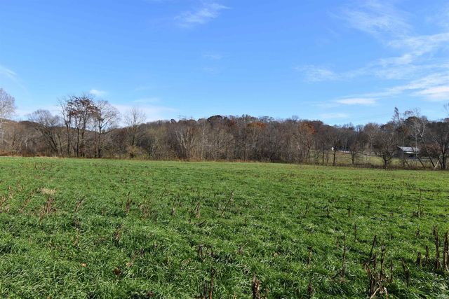 7548 S State Rd 145 Road, Birdseye, IN 47513