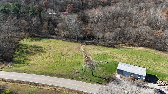 7548 S State Rd 145 Road, Birdseye, IN 47513