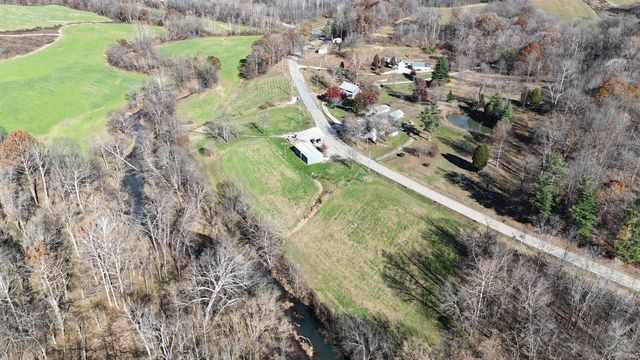 7548 S State Rd 145 Road, Birdseye, IN 47513