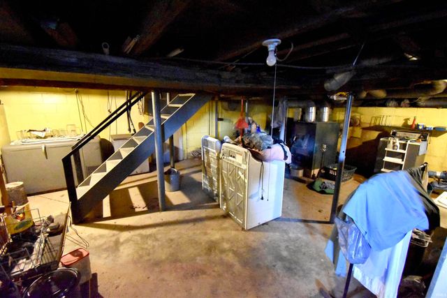 7548 S State Rd 145 Road, Birdseye, IN 47513