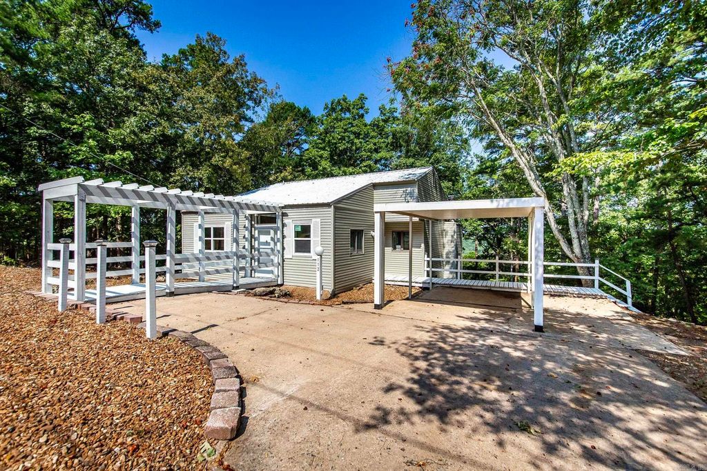 112 Ridgeview Drive, Fairfield Bay, AR 72088