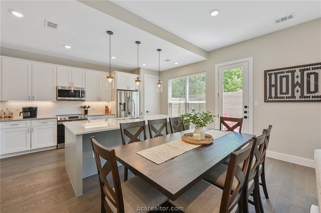 274 Estates Circle, College Station, TX 77840