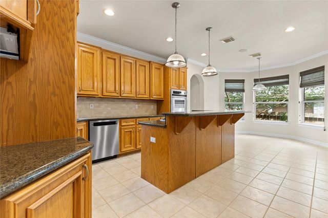 106 Lazy Springs Drive, Conroe, TX 77356