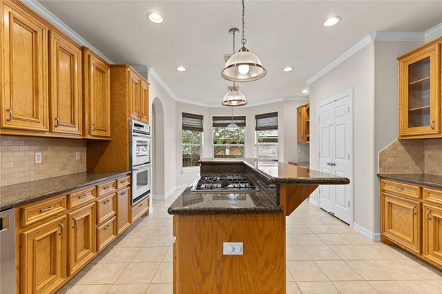 106 Lazy Springs Drive, Conroe, TX 77356