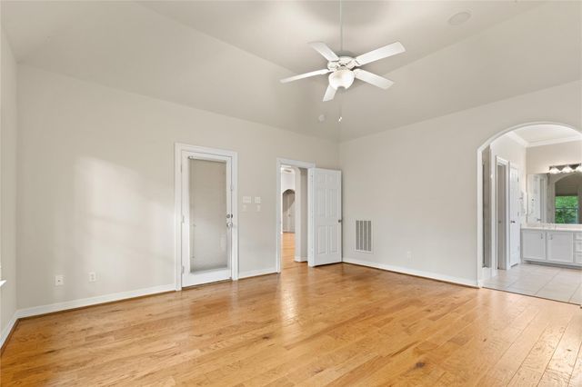 106 Lazy Springs Drive, Conroe, TX 77356