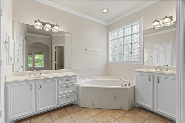 106 Lazy Springs Drive, Conroe, TX 77356