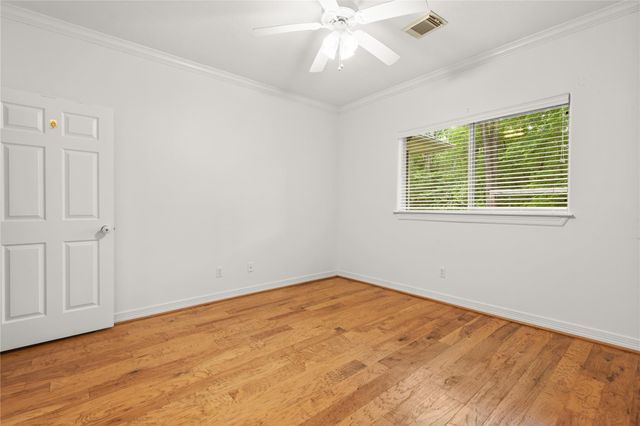 106 Lazy Springs Drive, Conroe, TX 77356