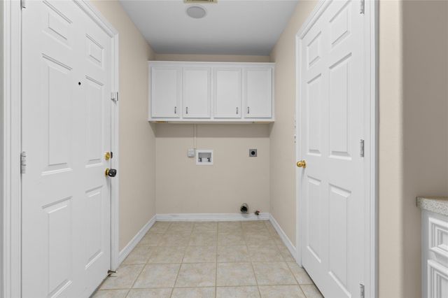 106 Lazy Springs Drive, Conroe, TX 77356