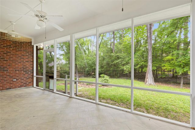 106 Lazy Springs Drive, Conroe, TX 77356